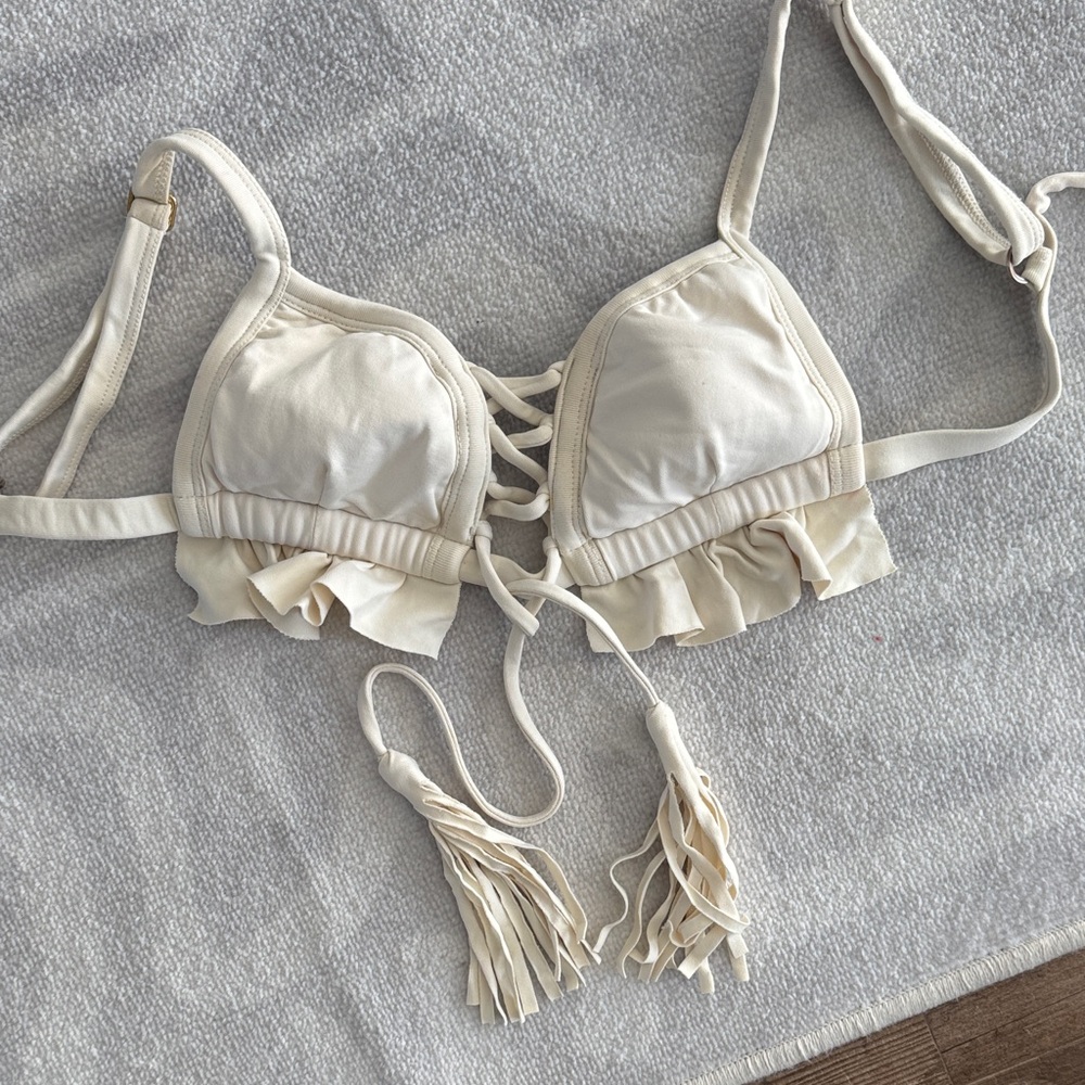 Montce Cream Ruffled XS Bikini Top